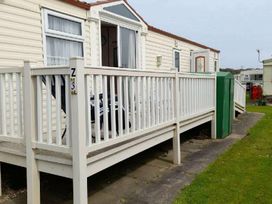Golden Anchor Holiday Park - Holiday Accommodation 17355 - Lincolnshire - 1186289 - thumbnail photo 2