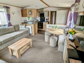 Kiln Park Holiday Park - Holiday Accommodation 17365 - South Wales - 1186293 - thumbnail photo 1
