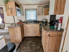 Kiln Park Holiday Park - Holiday Accommodation 17365 - South Wales - 1186293 - thumbnail photo 2