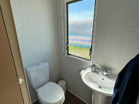 Whitehouse Leisure Park - Holiday Accommodation 17376 - North Wales - 1186296 - thumbnail photo 9