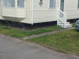 Brightholme Holiday Park - Holiday Accommodation 17378 - Somerset & Wiltshire - 1186297 - thumbnail photo 6