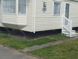 Brightholme Holiday Park - Holiday Accommodation 17378 - Somerset & Wiltshire - 1186297 - thumbnail photo 7