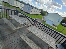 Cleethorpes Beach Holiday Park - Holiday Accommodation 17392 - Lincolnshire - 1186300 - thumbnail photo 8