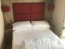 Perran Sands - Holiday Accommodation 17404 - Cornwall - 1186304 - thumbnail photo 10