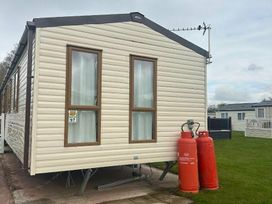 Flamingo Land Holiday Park - Holiday Accommodation 17413 - North Yorkshire (incl. Whitby) - 1186305 - thumbnail photo 14