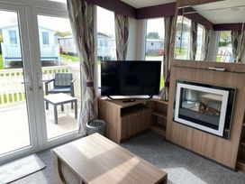Primrose Valley Holiday Park - Holiday Accommodation 17419 - North Yorkshire (incl. Whitby) - 1186308 - thumbnail photo 2