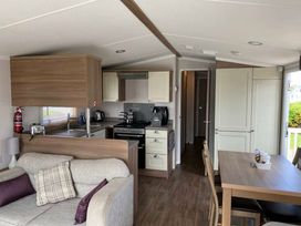 Primrose Valley Holiday Park - Holiday Accommodation 17419 - North Yorkshire (incl. Whitby) - 1186308 - thumbnail photo 3