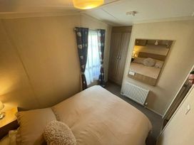 Harlyn Sands - Holiday Accommodation 17421 - Cornwall - 1186309 - thumbnail photo 9