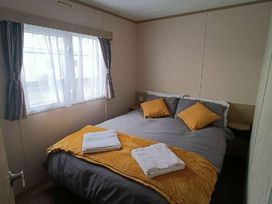 Lyons Robin Hood - Holiday Accommodation 17428 - North Wales - 1186313 - thumbnail photo 8
