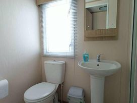 Lyons Robin Hood - Holiday Accommodation 17428 - North Wales - 1186313 - thumbnail photo 10