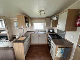Hafan y Mor Haven - Holiday Accommodation 17436 - North Wales - 1186316 - thumbnail photo 3