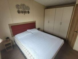 Unity Holiday Resort - Holiday Accommodation 17438 - Somerset & Wiltshire - 1186318 - thumbnail photo 4