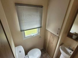 Unity Holiday Resort - Holiday Accommodation 17438 - Somerset & Wiltshire - 1186318 - thumbnail photo 5