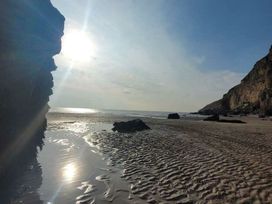 Unity Holiday Resort - Holiday Accommodation 17438 - Somerset & Wiltshire - 1186318 - thumbnail photo 15