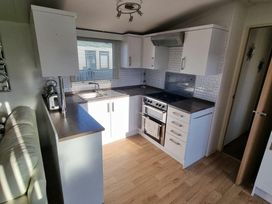 Millers Cottage Caravan Park - Holiday Accommodation 17441 - North Wales - 1186320 - thumbnail photo 7