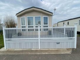 Golden Palm Resort - Holiday Accommodation 17445 - Lincolnshire - 1186321 - thumbnail photo 4