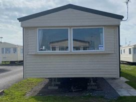 Trecco Bay - Holiday Accommodation 17447 - Somerset & Wiltshire - 1186323 - thumbnail photo 15