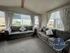 Lyons Robin Hood - Holiday Accommodation 17450 - North Wales - 1186325 - thumbnail photo 4