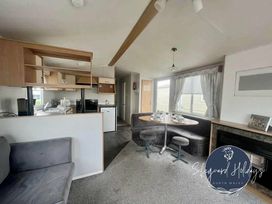 Lyons Robin Hood - Holiday Accommodation 17450 - North Wales - 1186325 - thumbnail photo 6
