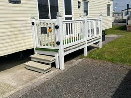 Happy Days Caravan Park - Holiday Accommodation 17461 - North Wales - 1186328 - thumbnail photo 1