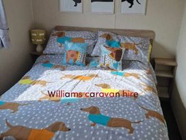 Trecco Bay - Holiday Accommodation 17463 - Somerset & Wiltshire - 1186329 - thumbnail photo 2