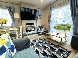 Palins Holiday Park - Holiday Accommodation 17465 - North Wales - 1186331 - thumbnail photo 14