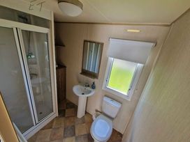 Hafan y Mor Haven - Holiday Accommodation 17472 - North Wales - 1186334 - thumbnail photo 9