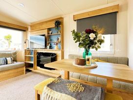 Greenacres Holiday Park - Holiday Accommodation 17485 - North Wales - 1186337 - thumbnail photo 1