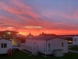 Thornwick Bay Holiday Village - Holiday Accommodation 17496 - North Yorkshire (incl. Whitby) - 1186339 - thumbnail photo 11