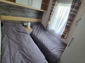 Presthaven Beach Resort - Holiday Accommodation 17503 - North Wales - 1186341 - thumbnail photo 5