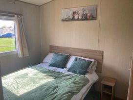 Golden Sands - Holiday Accommodation 17511 - Lincolnshire - 1186344 - thumbnail photo 5