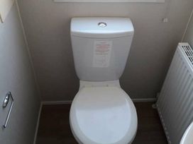 California Cliffs Holiday Park - Holiday Accommodation 17515 - Norfolk - 1186345 - thumbnail photo 16