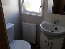 California Cliffs Holiday Park - Holiday Accommodation 17515 - Norfolk - 1186345 - thumbnail photo 17