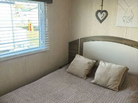 Greenacres Holiday Park - Holiday Accommodation 17517 - North Wales - 1186346 - thumbnail photo 2