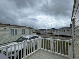 Greenacres Holiday Park - Holiday Accommodation 17517 - North Wales - 1186346 - thumbnail photo 8