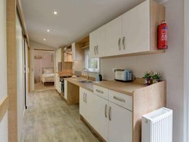 Tattershall Lakes Country Park - Holiday Accommodation 17518 - Lincolnshire - 1186347 - thumbnail photo 5