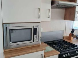 Tattershall Lakes Country Park - Holiday Accommodation 17518 - Lincolnshire - 1186347 - thumbnail photo 6