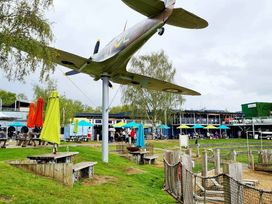 Tattershall Lakes Country Park - Holiday Accommodation 17518 - Lincolnshire - 1186347 - thumbnail photo 16