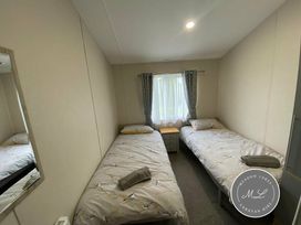 Golden Palm Resort - Holiday Accommodation 17520 - Lincolnshire - 1186348 - thumbnail photo 5