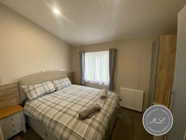 Golden Palm Resort - Holiday Accommodation 17520 - Lincolnshire - 1186348 - thumbnail photo 8