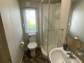 Golden Palm Resort - Holiday Accommodation 17520 - Lincolnshire - 1186348 - thumbnail photo 9