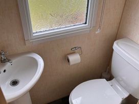 Marton Mere Holiday Village - Holiday Accommodation 17521 - Lake District - 1186349 - thumbnail photo 4