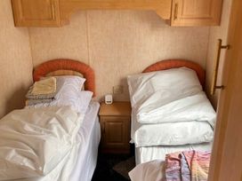 Marton Mere Holiday Village - Holiday Accommodation 17521 - Lake District - 1186349 - thumbnail photo 5