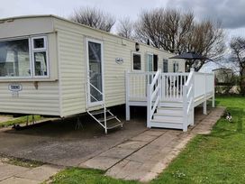 Skipsea Sands Holiday Park - Holiday Accommodation 17531 - North Yorkshire (incl. Whitby) - 1186352 - thumbnail photo 1