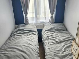 Skipsea Sands Holiday Park - Holiday Accommodation 17531 - North Yorkshire (incl. Whitby) - 1186352 - thumbnail photo 8