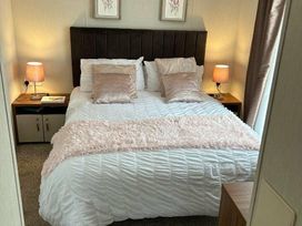 Kiln Park Holiday Park - Holiday Accommodation 17553 - South Wales - 1186355 - thumbnail photo 5