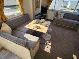 Golden Gate Holiday Centre - Holiday Accommodation 17559 - North Wales - 1186358 - thumbnail photo 1