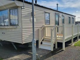 Happy Days Caravan Park - Holiday Accommodation 17569 - North Wales - 1186360 - thumbnail photo 1