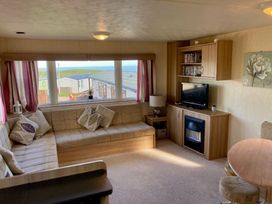 Thornwick Bay Holiday Village - Holiday Accommodation 17576 - North Yorkshire (incl. Whitby) - 1186362 - thumbnail photo 6