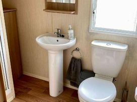 Thornwick Bay Holiday Village - Holiday Accommodation 17576 - North Yorkshire (incl. Whitby) - 1186362 - thumbnail photo 18